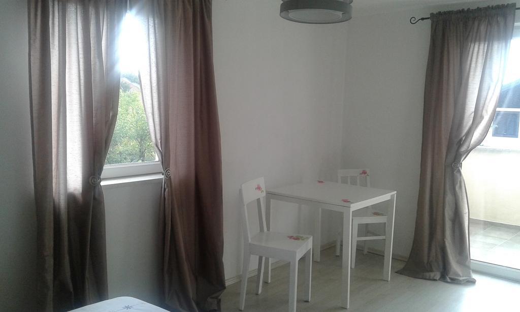 Apartment Casa Eni Drazice エクステリア 写真