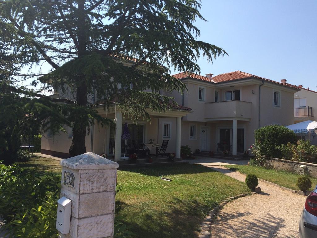 Apartment Casa Eni Drazice エクステリア 写真
